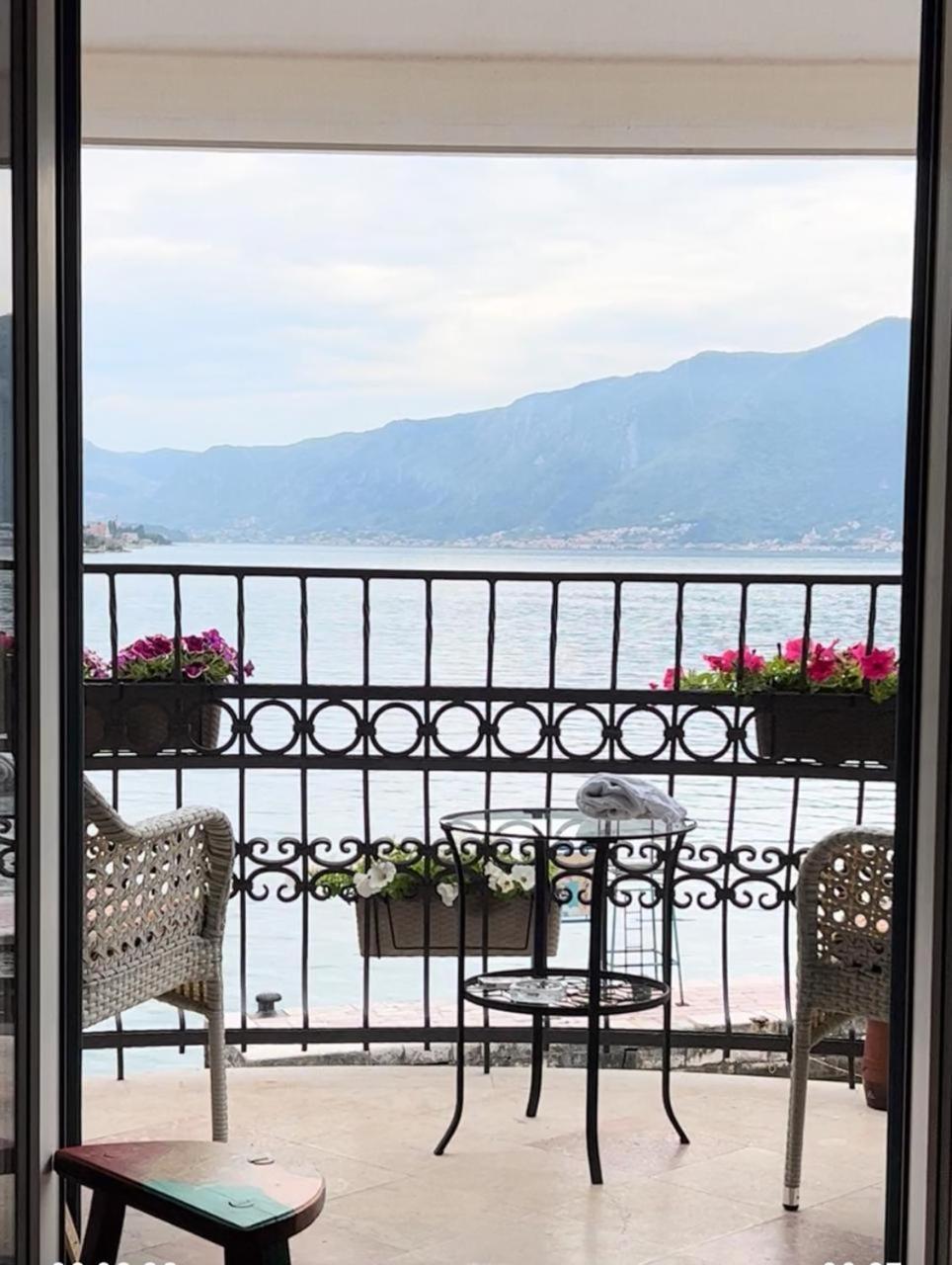 Apartment Lukiduki At The Beach - Κότορ Εξωτερικό φωτογραφία